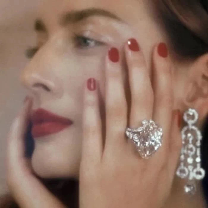 6686体育首席作者Alexander