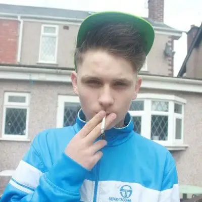 6686体育铜牌作者Edmund